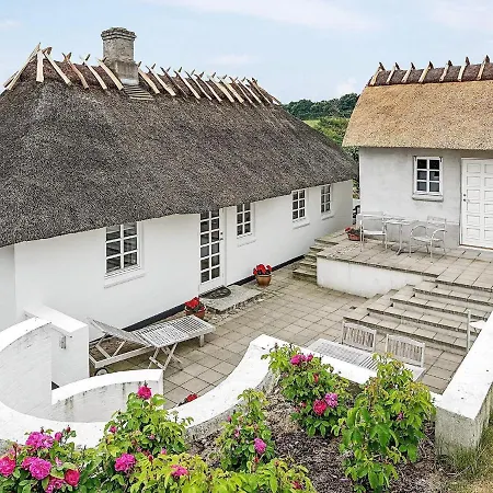 4 Star Holiday In Haarby Casa de Férias